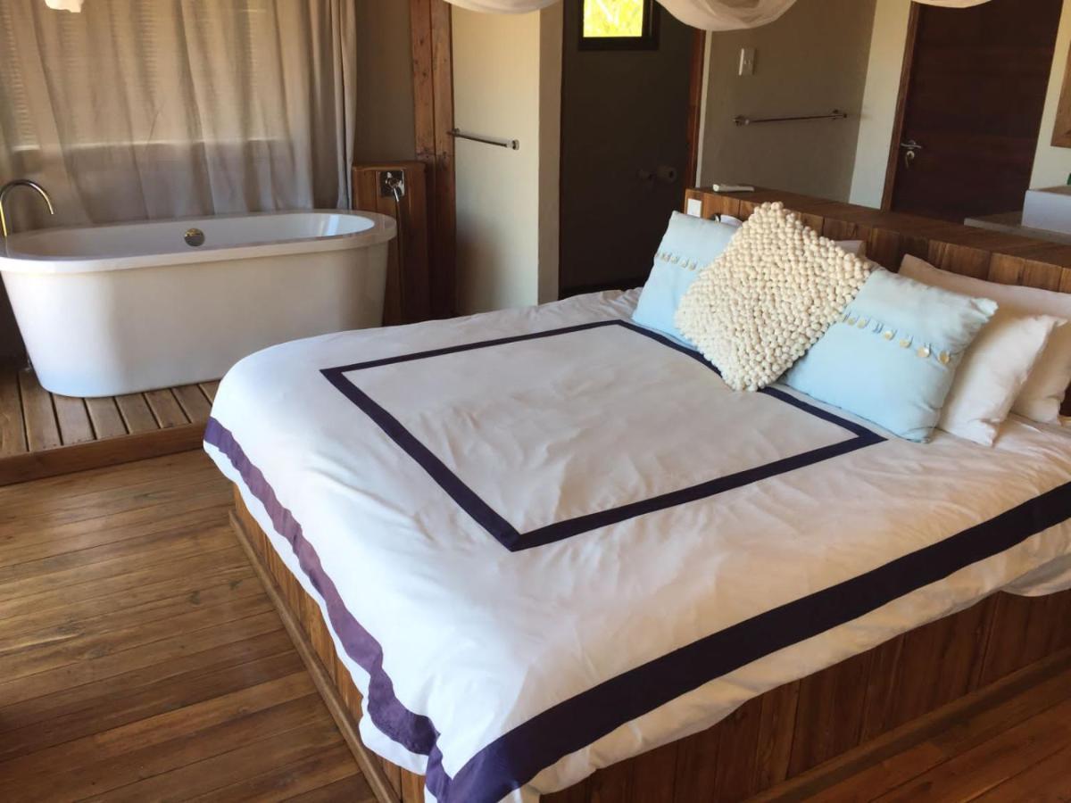 Eclectic Beach Retreat Cabo Nhamua Екстериор снимка