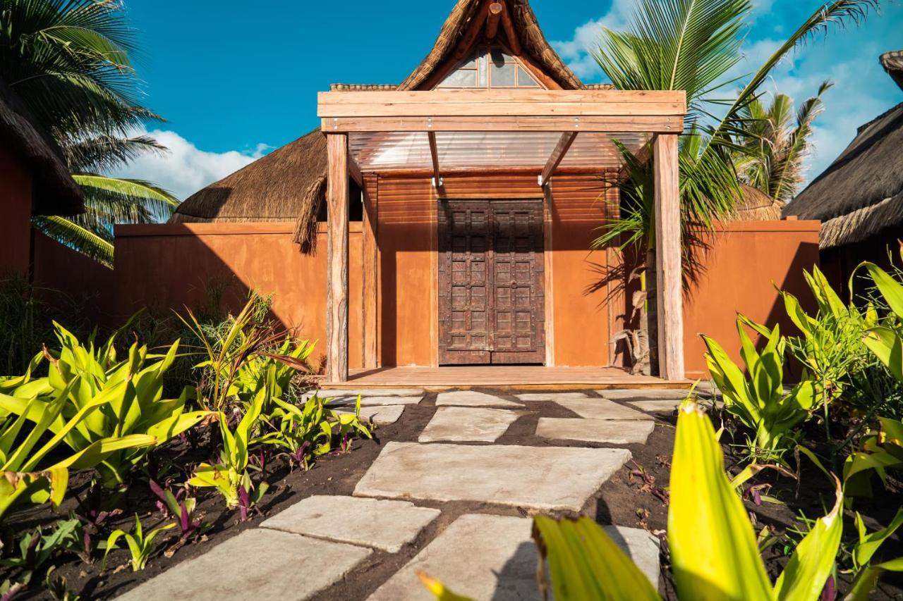 Eclectic Beach Retreat Cabo Nhamua Екстериор снимка