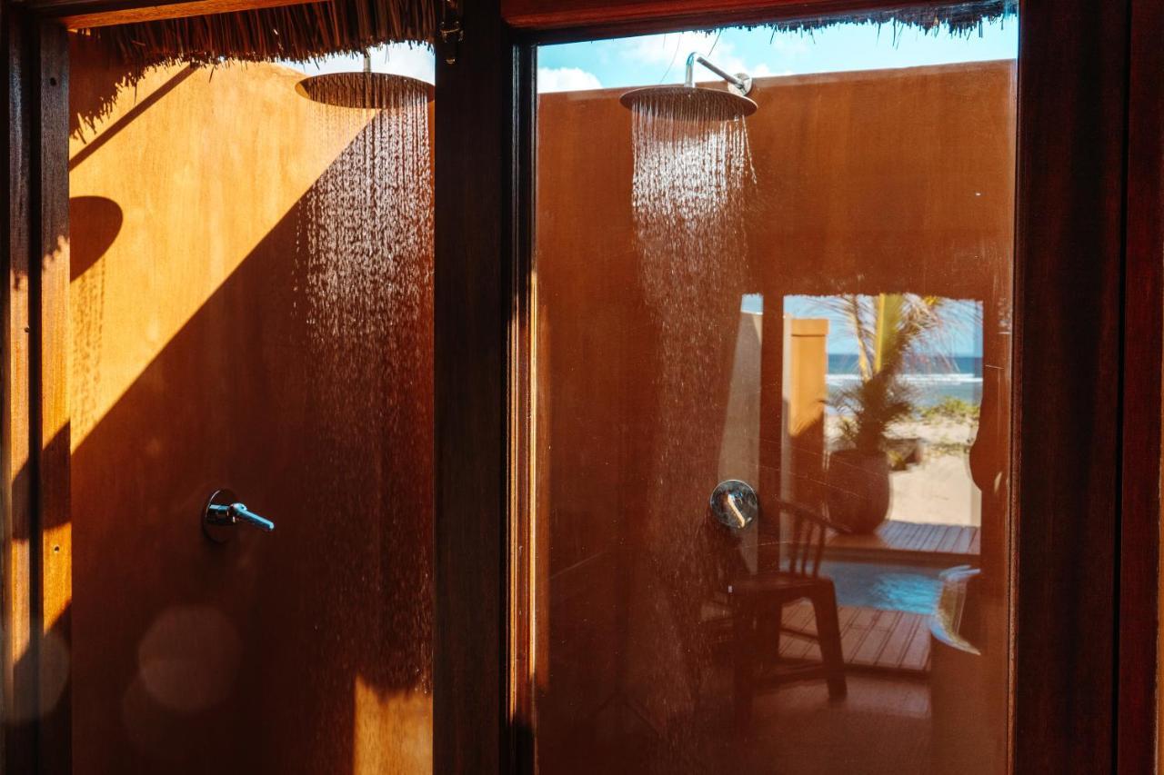 Eclectic Beach Retreat Cabo Nhamua Екстериор снимка